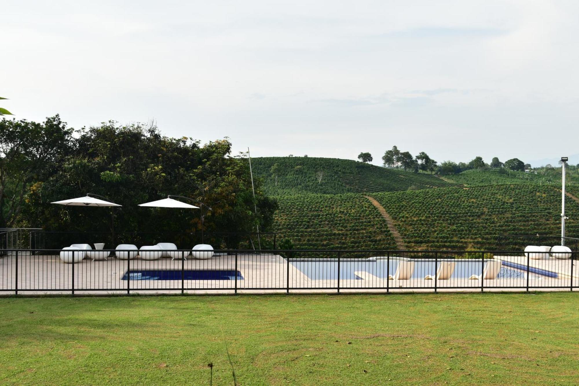 Finca Hotel Los Girasoles Монтенегро Екстериор снимка