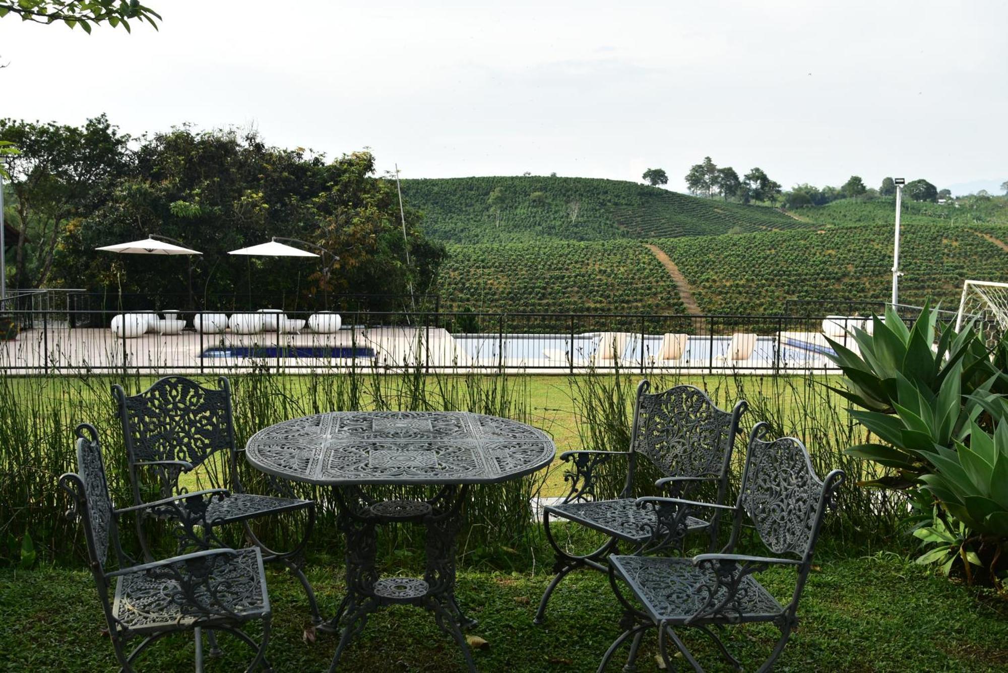 Finca Hotel Los Girasoles Монтенегро Екстериор снимка