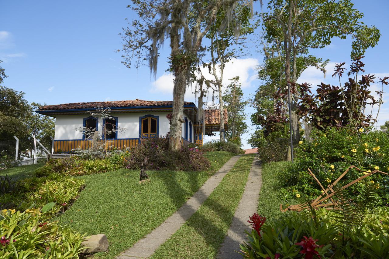 Finca Hotel Los Girasoles Монтенегро Екстериор снимка