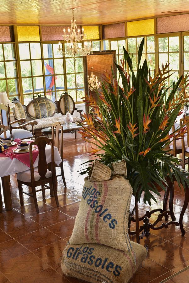Finca Hotel Los Girasoles Монтенегро Екстериор снимка