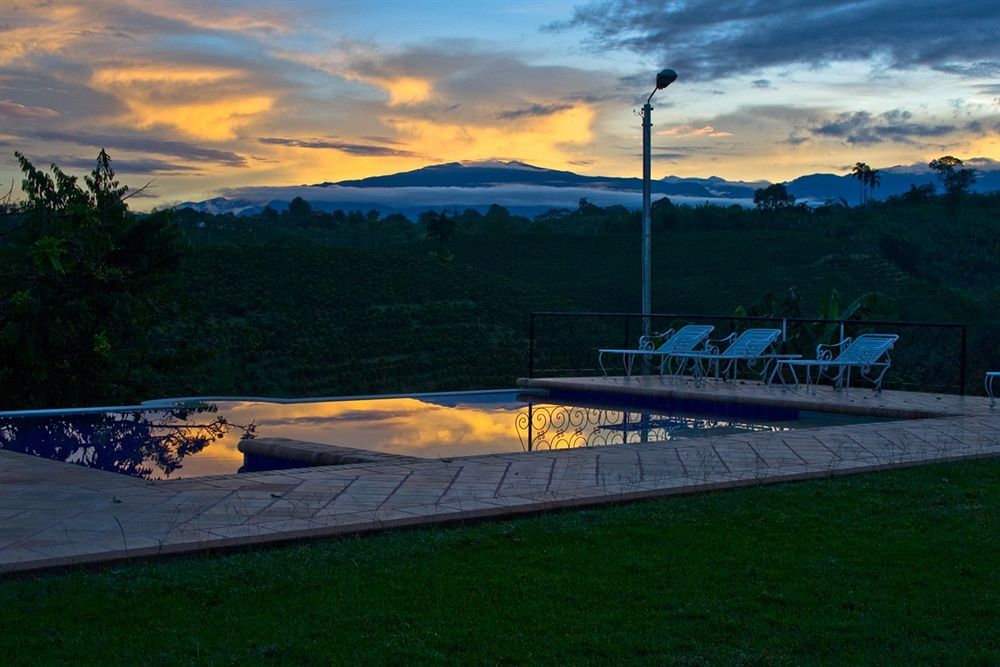 Finca Hotel Los Girasoles Монтенегро Екстериор снимка