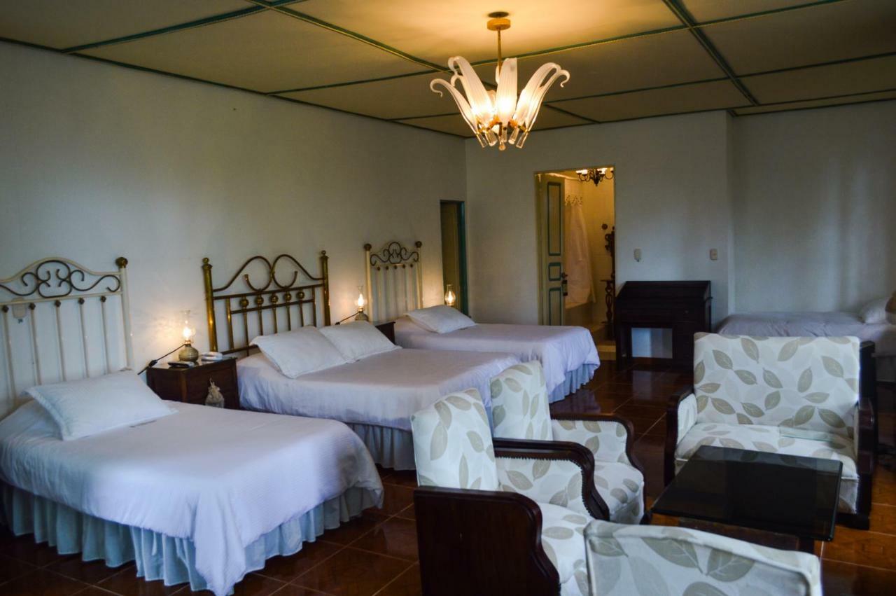 Finca Hotel Los Girasoles Монтенегро Екстериор снимка